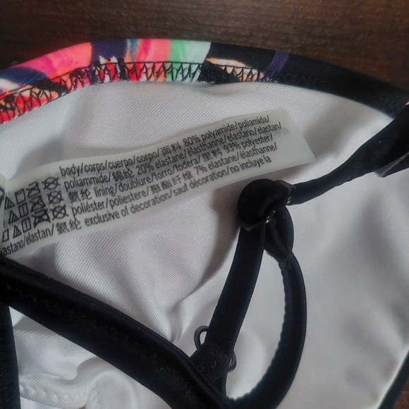 Victoria's Secret PINK Body Wrap Ruffle Bikini Top Size Large - Picture 9 of 9